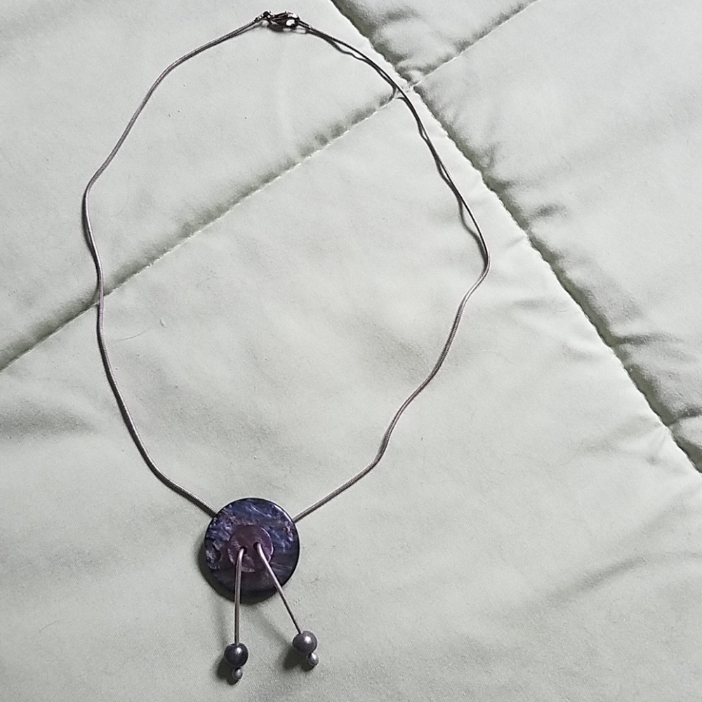 Handmade button shell necklace - Picture 3 of 4
